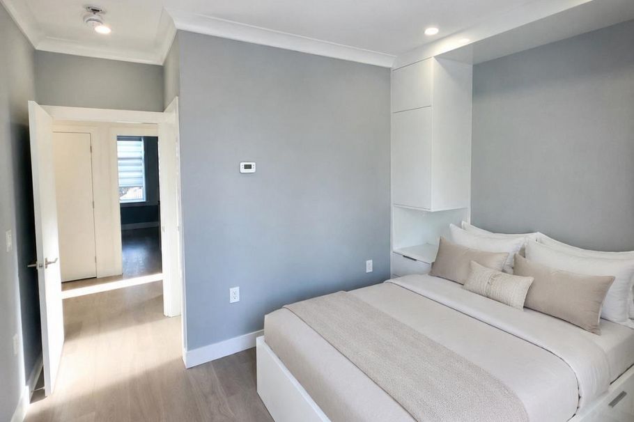 3466 28th Avenue Vancouver, BC - 34
