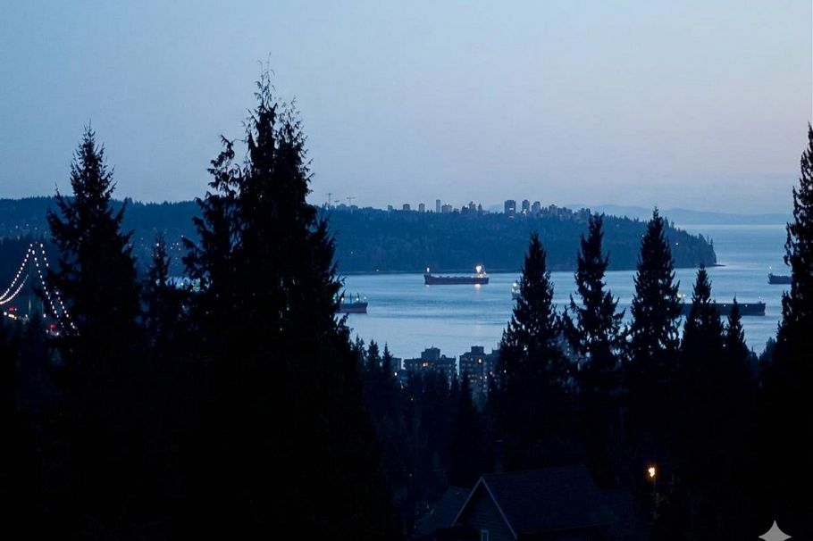 885 Beaconsfield Road North Vancouver, BC - 15
