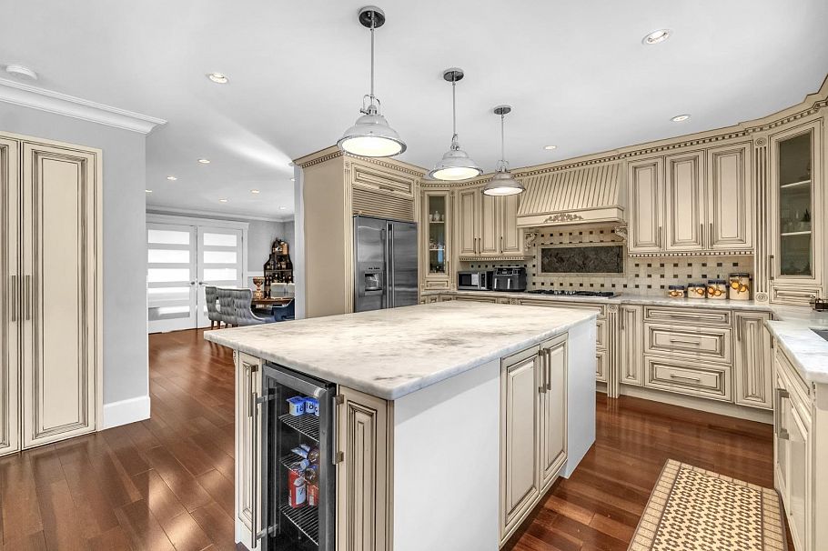 3263 Norwood Avenue North Vancouver, BC - 8