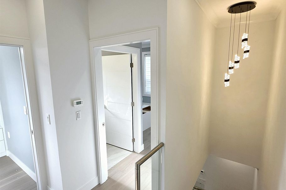 3466 28th Avenue Vancouver, BC - 33