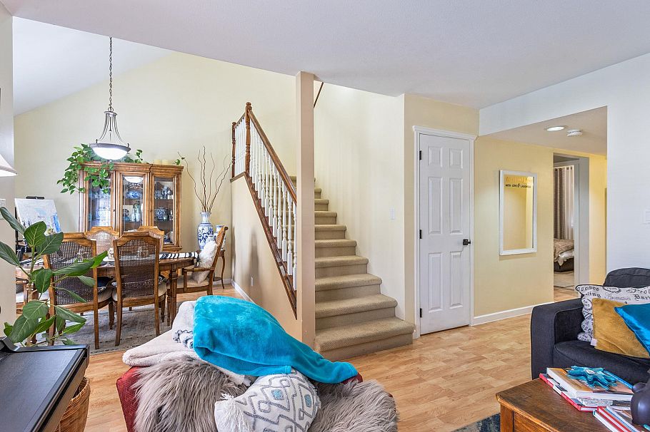 205 1518 Bowser Avenue North Vancouver, BC - 4