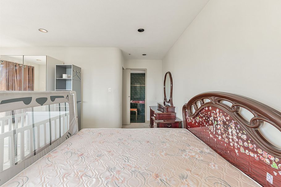 1738 E 63rd Avenue Vancouver, BC - 22