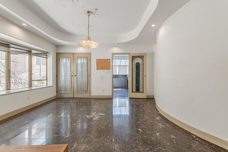 1738 E 63rd Avenue Vancouver, BC - 18