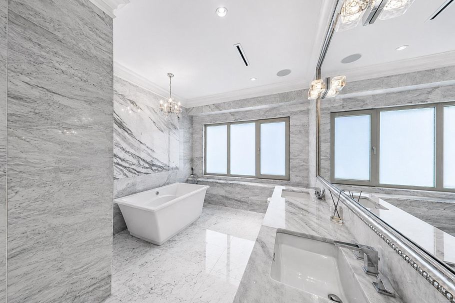1379 W 46th Avenue Vancouver, BC - 18