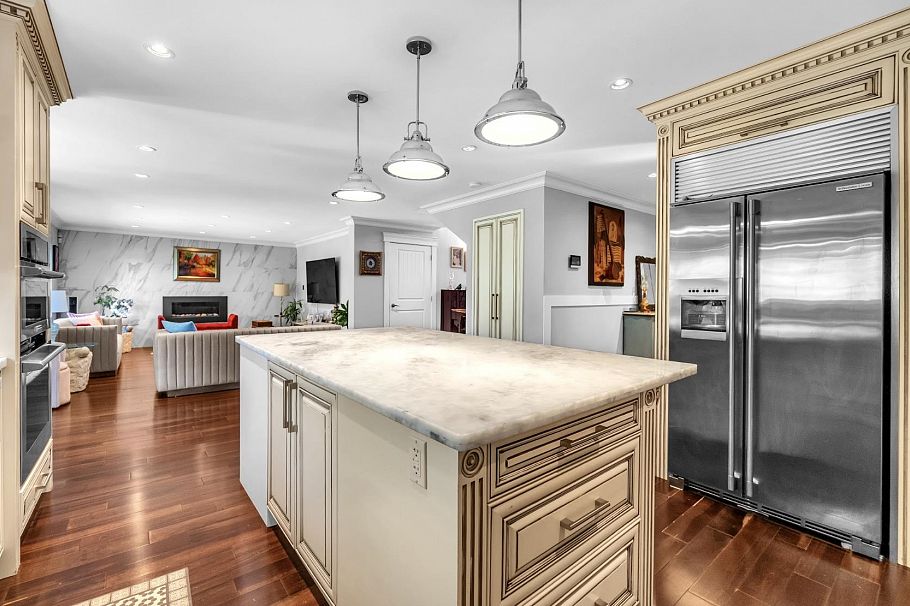3263 Norwood Avenue North Vancouver, BC - 9