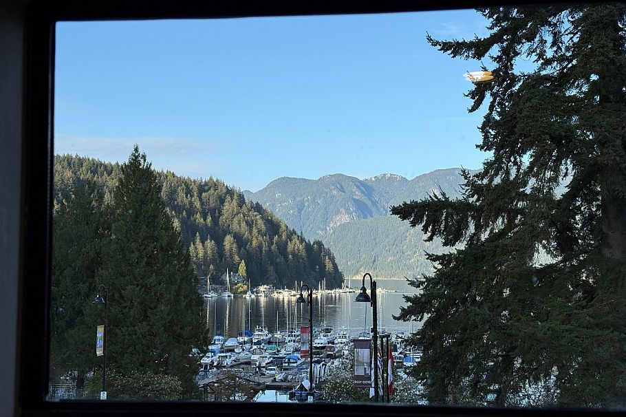 2 2151 Banbury Road North Vancouver, BC - 21