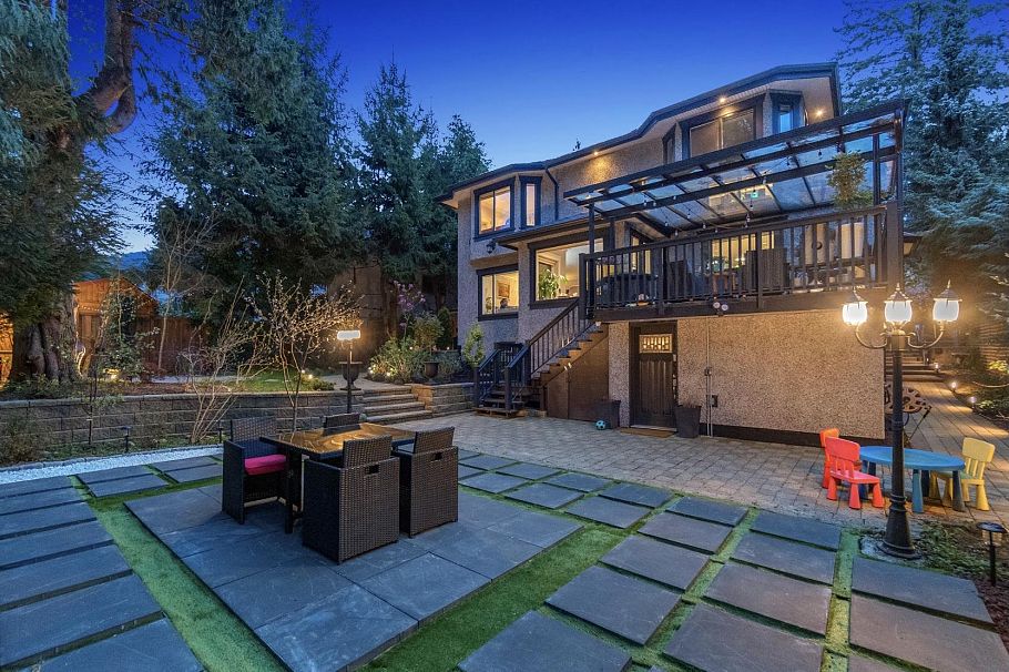 3263 Norwood Avenue North Vancouver, BC - 3