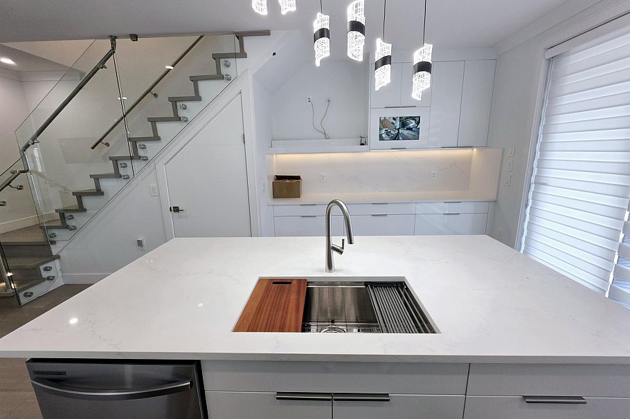 3466 28th Avenue Vancouver, BC - 16