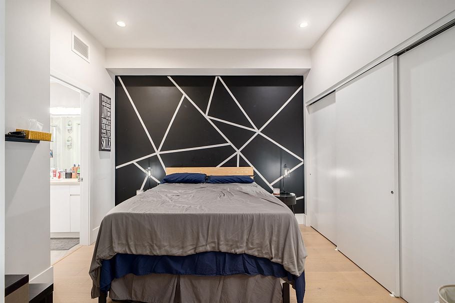 104 1591 Bowser Avenue North Vancouver, BC - 16