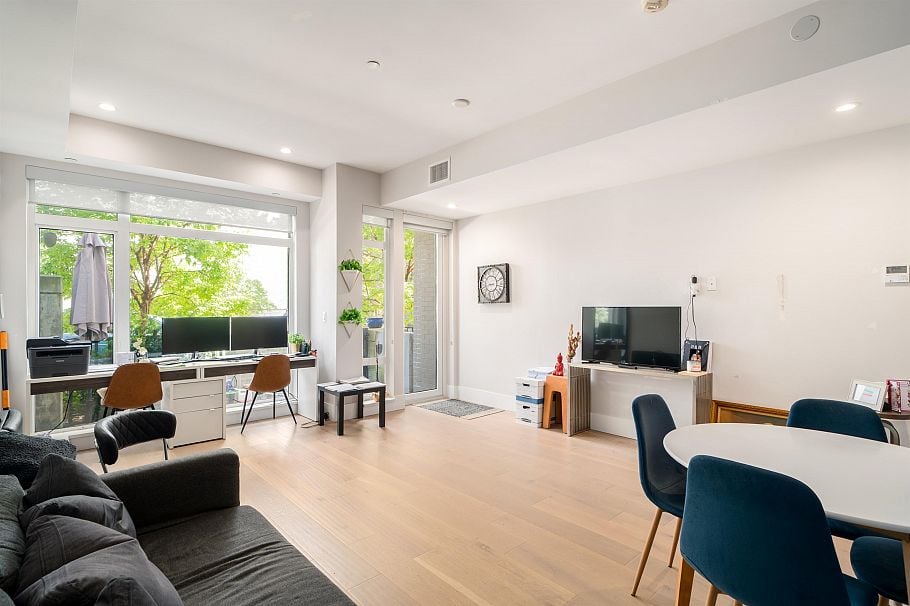 104 1591 Bowser Avenue North Vancouver, BC - 12
