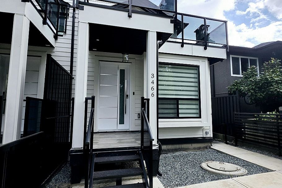 3466 28th Avenue Vancouver, BC - 2
