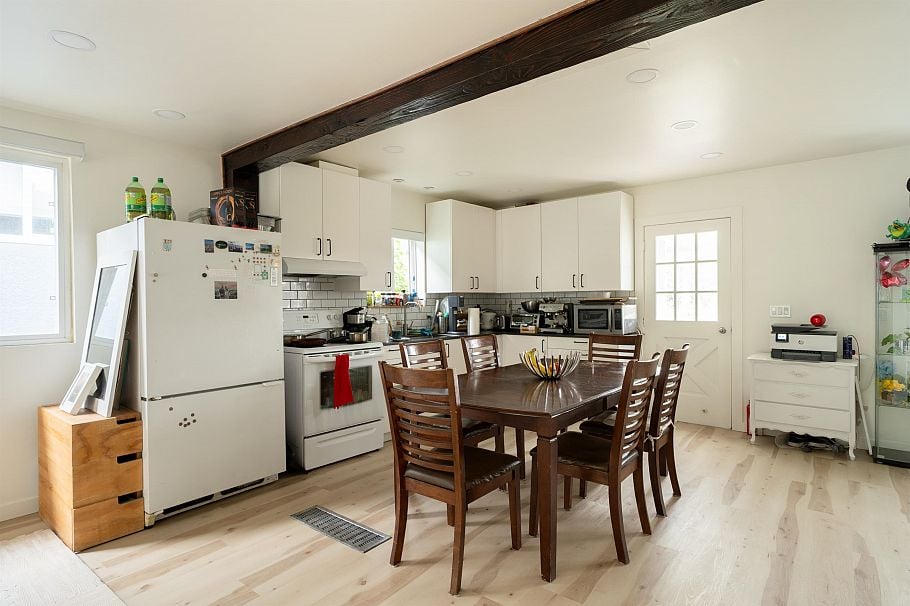 2066 E 23rd Avenue Vancouver, BC - 10