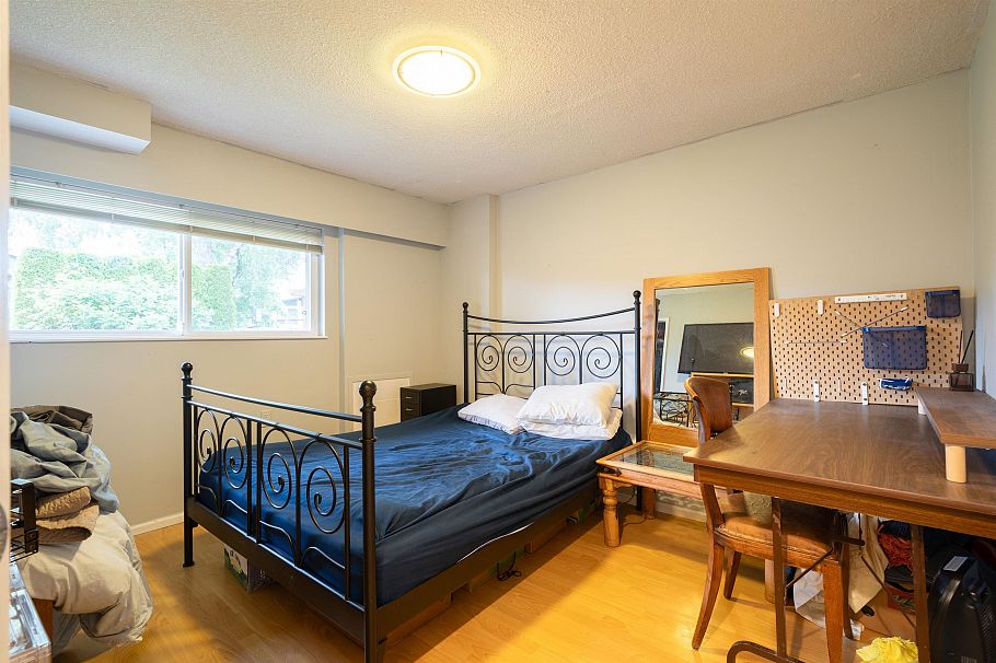 2066 E 23rd Avenue Vancouver, BC - 20