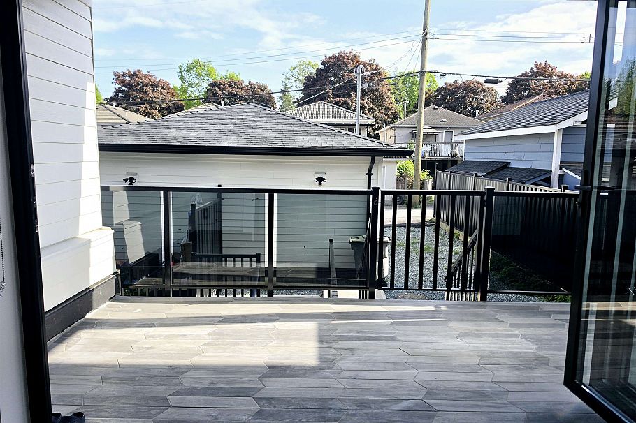 3466 28th Avenue Vancouver, BC - 31