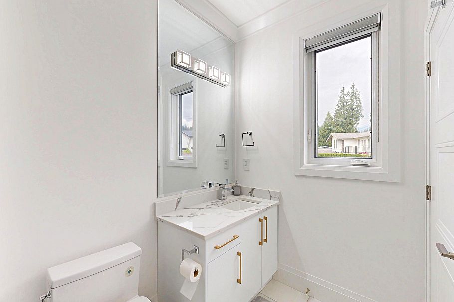 3560 Highland Boulevard North Vancouver, BC - 24