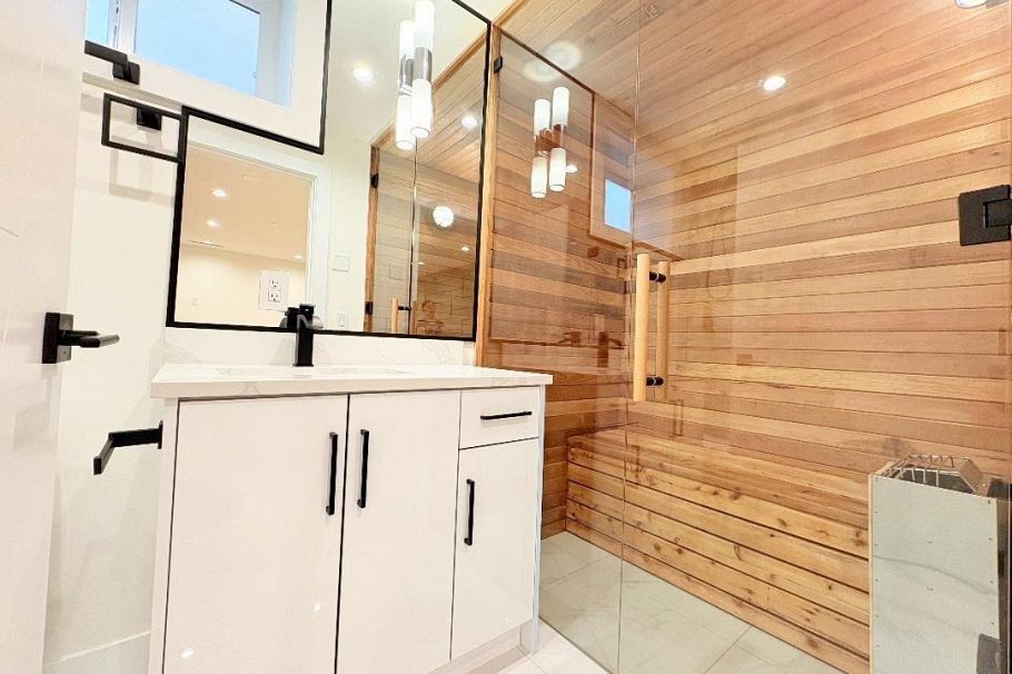 2026 E 32nd Avenue Vancouver, BC - 28