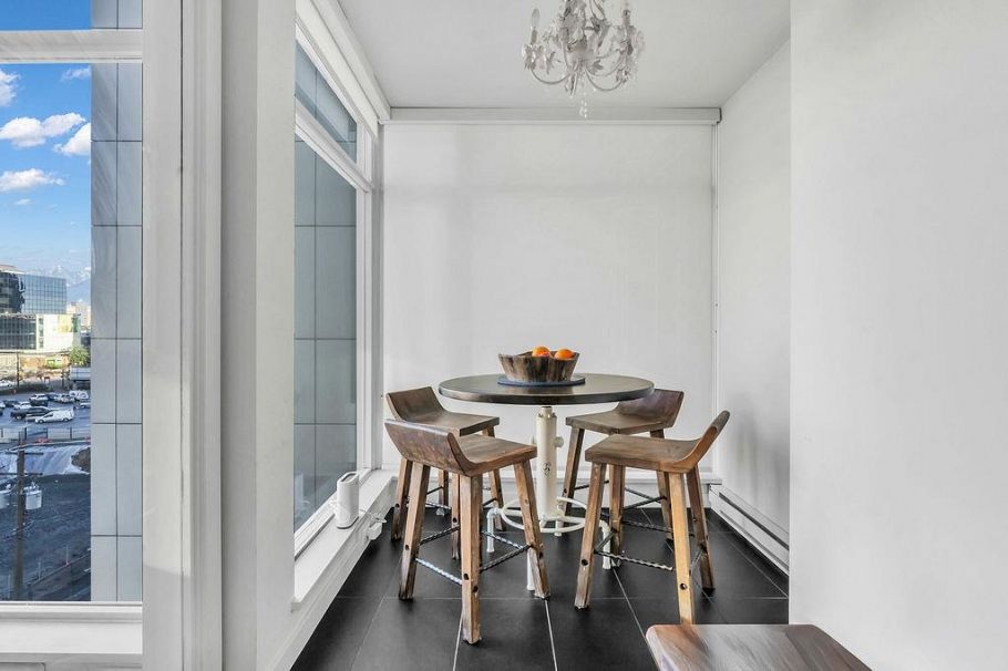 909 161 W Georgia Street Vancouver, BC - 9