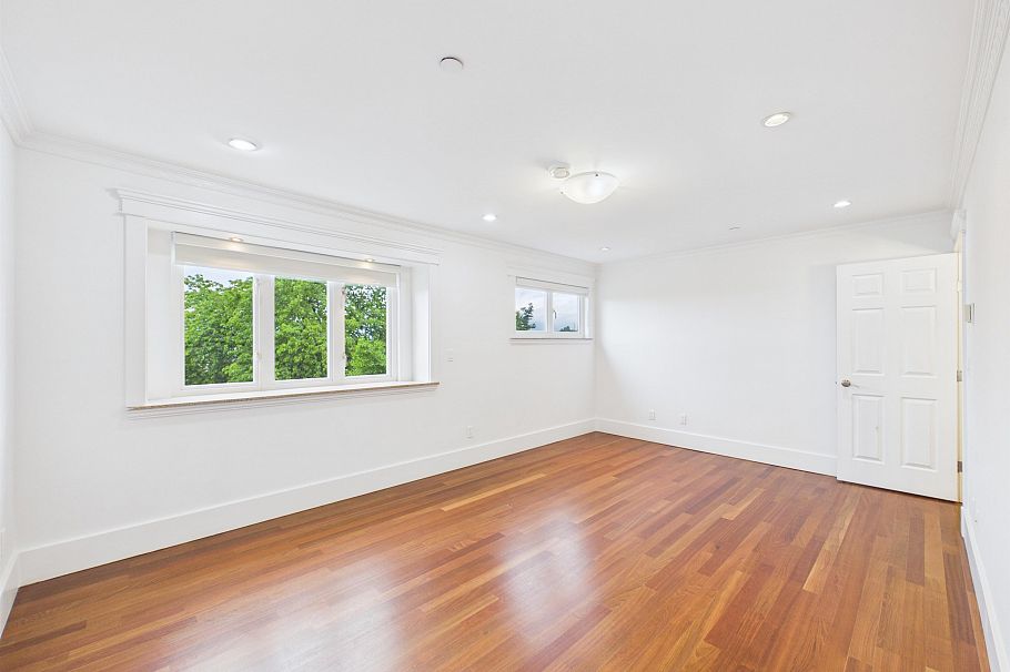 3394 Seaforth Drive Vancouver, BC - 24