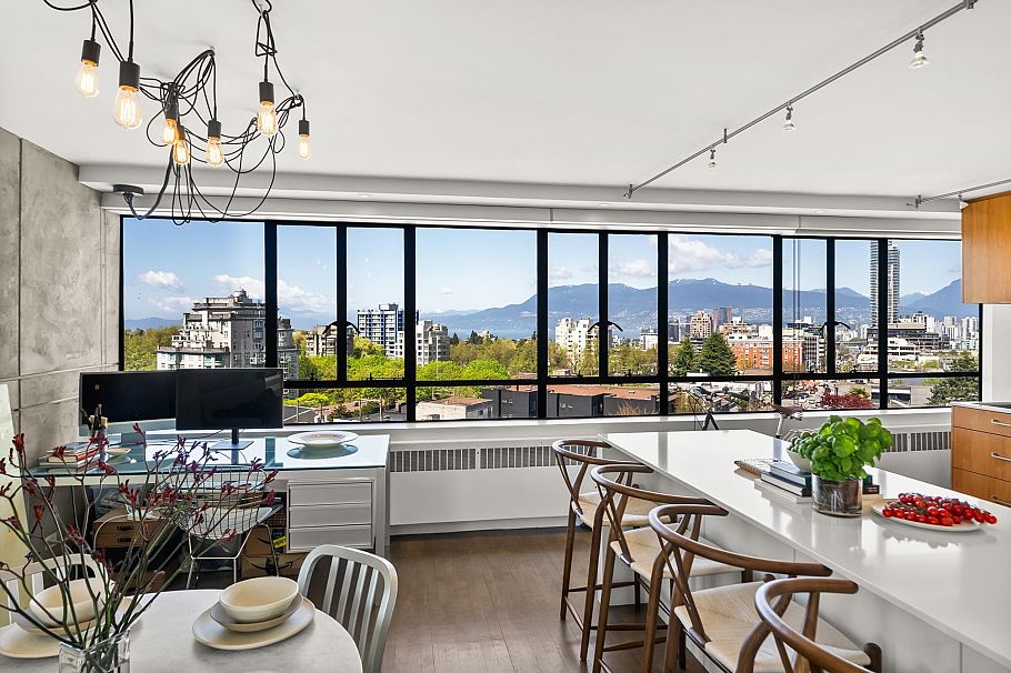 724 1445 Marpole Avenue Vancouver, BC - 2