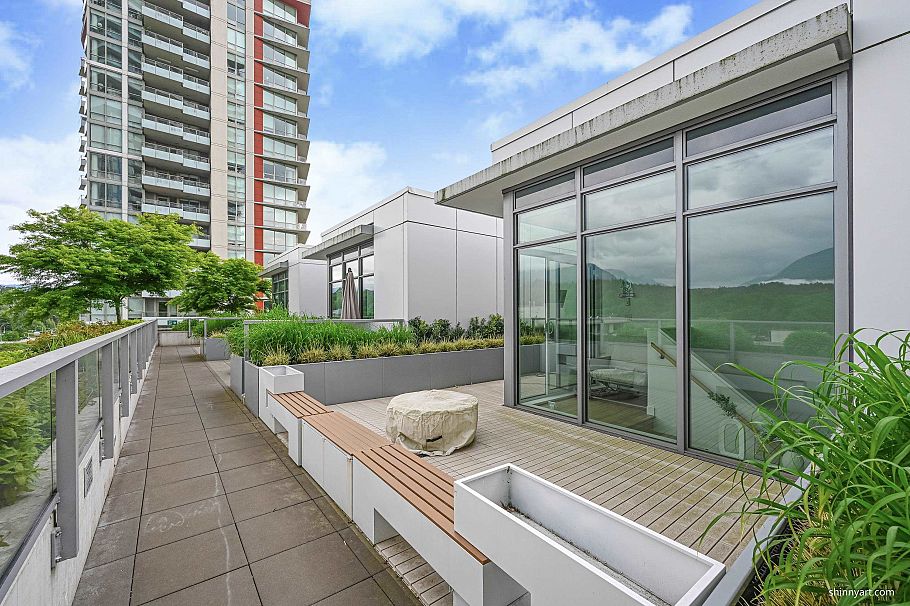 606 1500 Fern Street North Vancouver, BC - 29