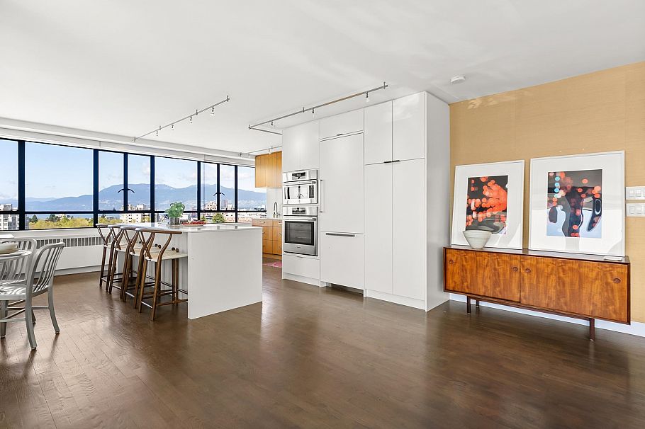 724 1445 Marpole Avenue Vancouver, BC - 23