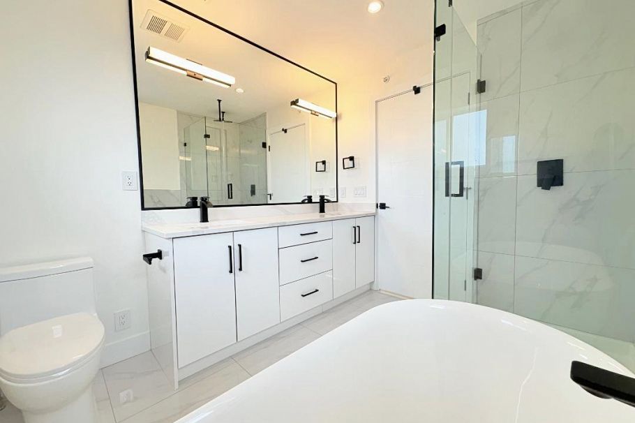2026 E 32nd Avenue Vancouver, BC - 19