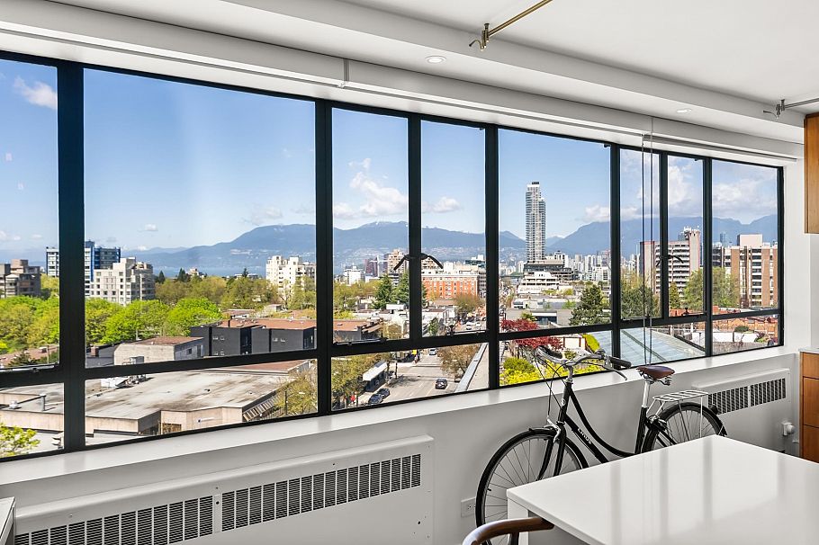 724 1445 Marpole Avenue Vancouver, BC - 5