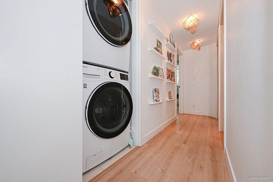 606 1500 Fern Street North Vancouver, BC - 23