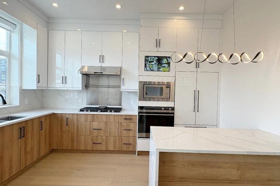 2026 E 32nd Avenue Vancouver, BC - 10