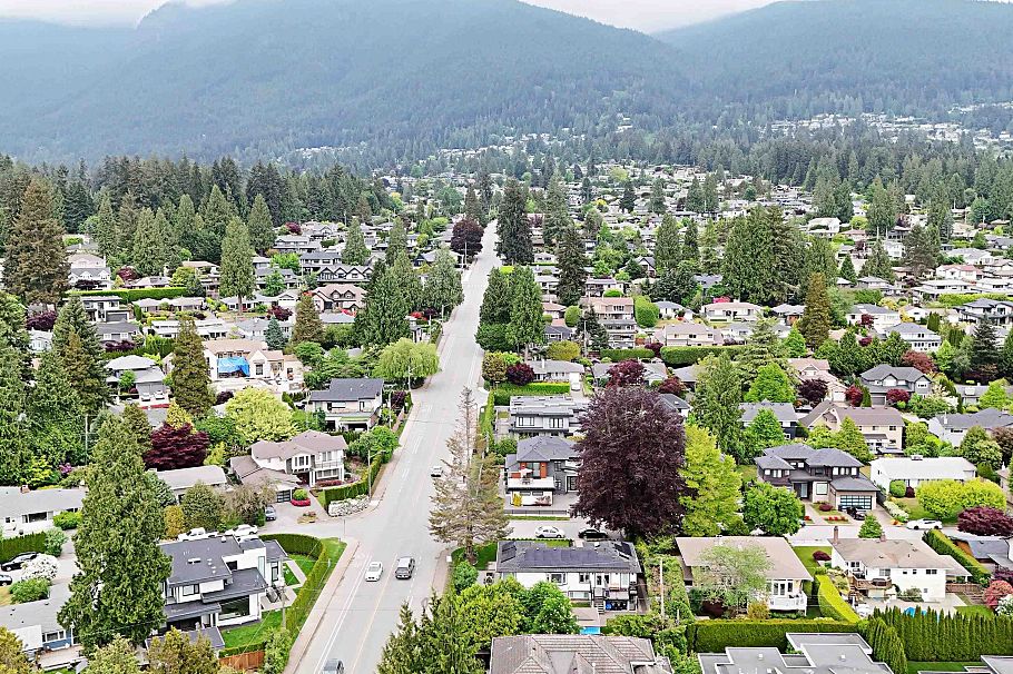 3560 Highland Boulevard North Vancouver, BC - 28