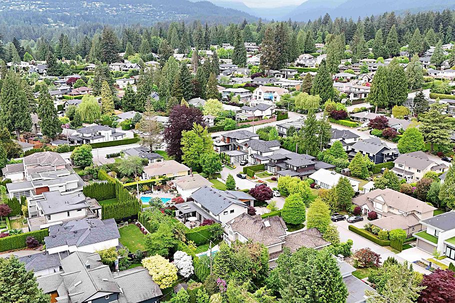 3560 Highland Boulevard North Vancouver, BC - 29