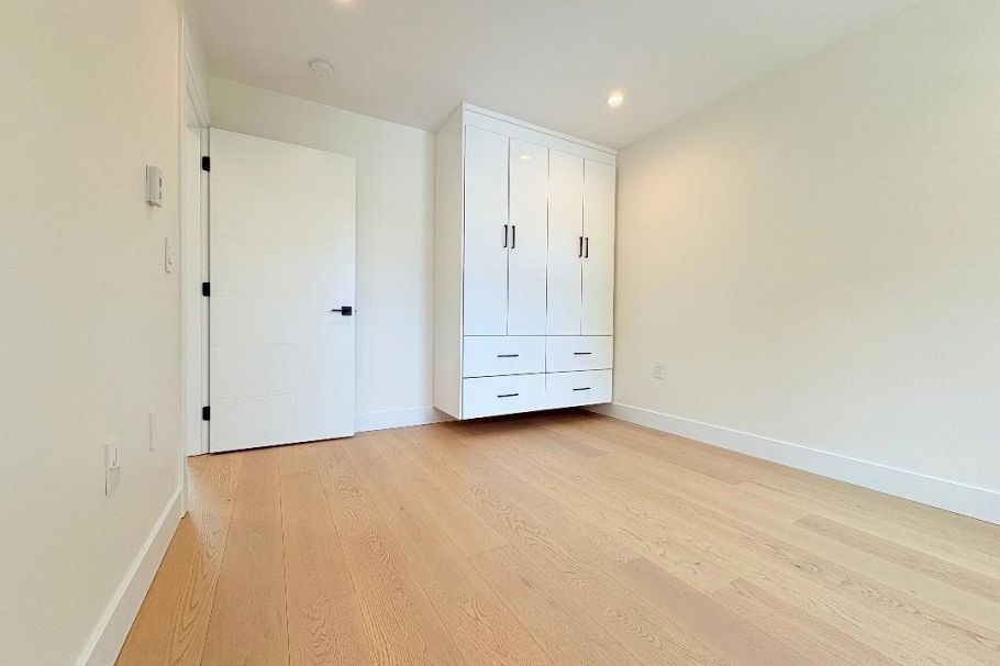 2026 E 32nd Avenue Vancouver, BC - 22