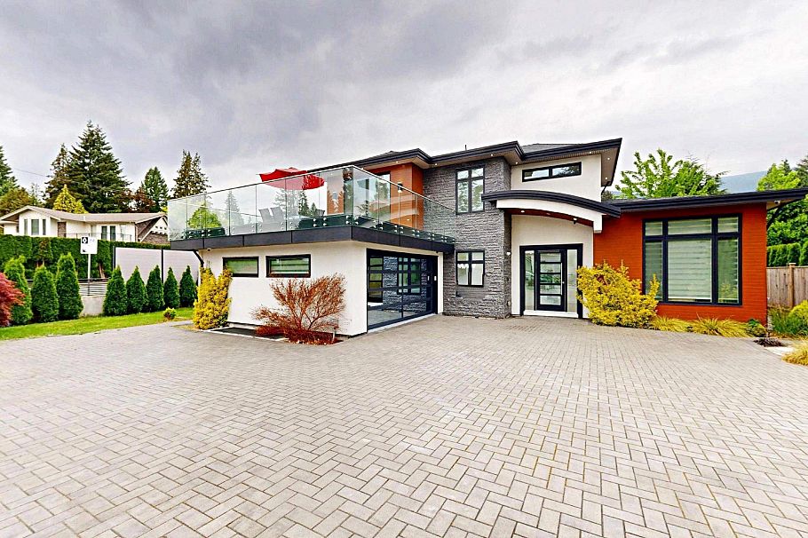 3560 Highland Boulevard North Vancouver, BC - 1