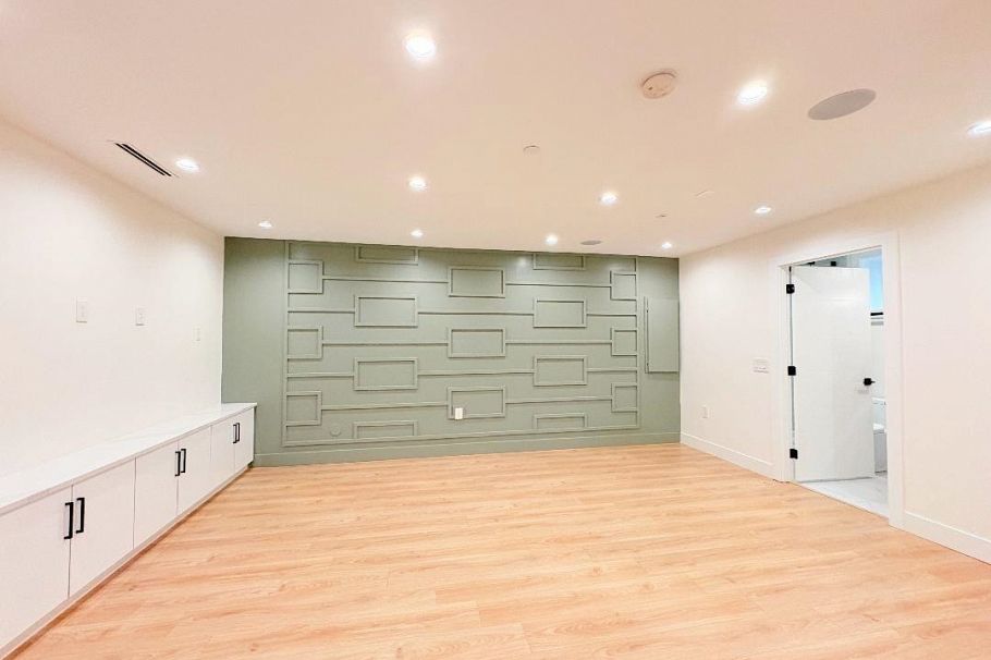 2026 E 32nd Avenue Vancouver, BC - 26