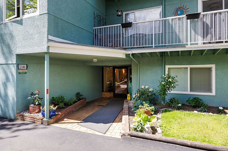 204 2146 W 43rd Avenue Vancouver, BC - 2