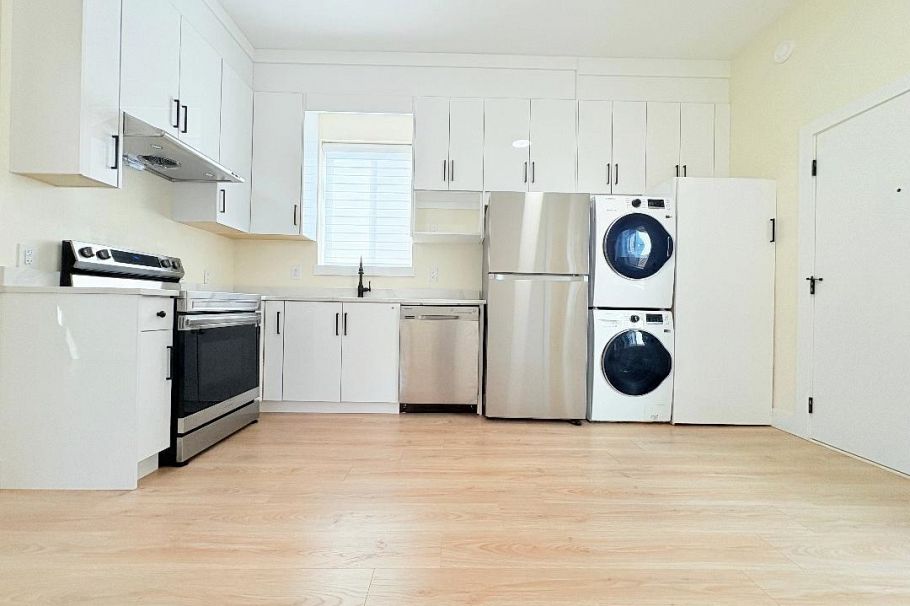 2026 E 32nd Avenue Vancouver, BC - 33