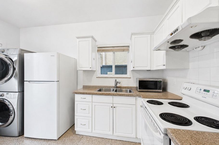 3394 Seaforth Drive Vancouver, BC - 29