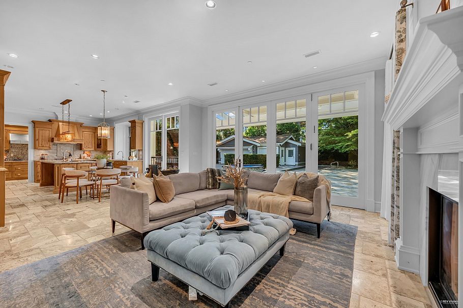 5530 Mcmaster Road Vancouver, BC - 11
