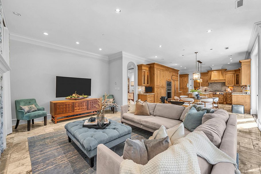 5530 Mcmaster Road Vancouver, BC - 8