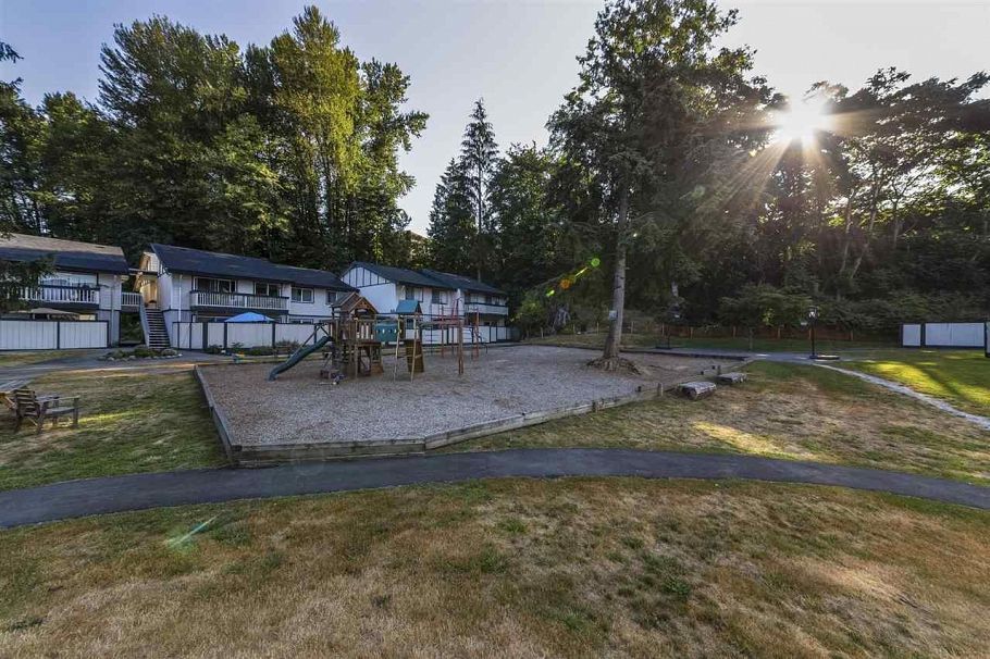 212 780 Premier Street North Vancouver, BC - 21