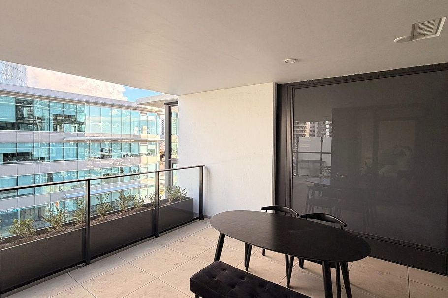 515 135 E 13th Street North Vancouver, BC - 10