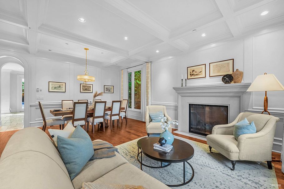 5530 Mcmaster Road Vancouver, BC - 5