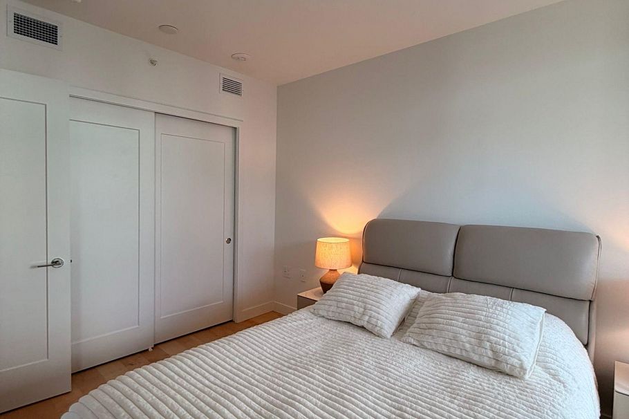 515 135 E 13th Street North Vancouver, BC - 15