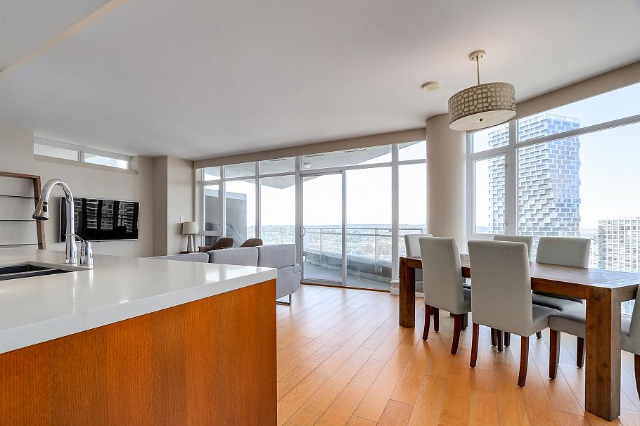 3501 1372 Seymour Street Vancouver, BC - 2
