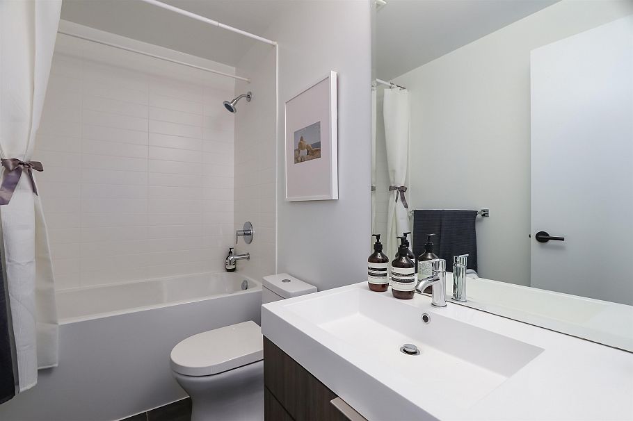 607 289 E 6 Avenue Vancouver, BC - 24