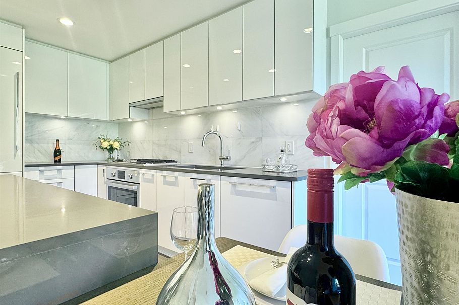 1307 3487 Binning Road Vancouver, BC - 18