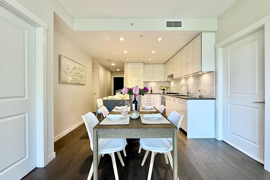 1307 3487 Binning Road Vancouver, BC - 10