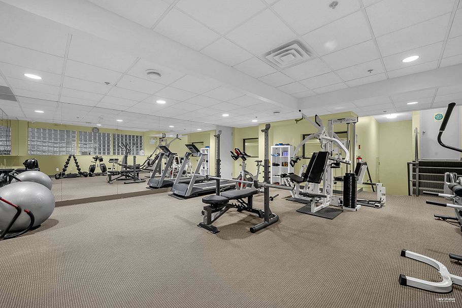 214 1688 Robson Street Vancouver, BC - 18