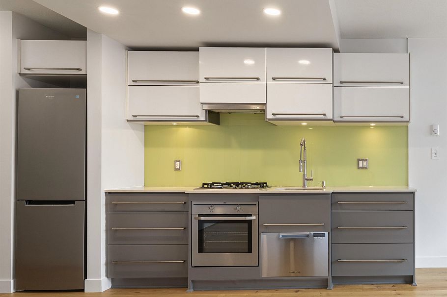 710 718 Main Street Vancouver, BC - 4