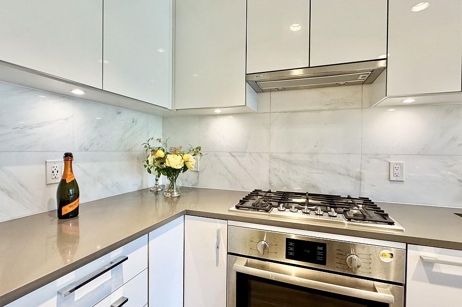 1307 3487 Binning Road Vancouver, BC - 17